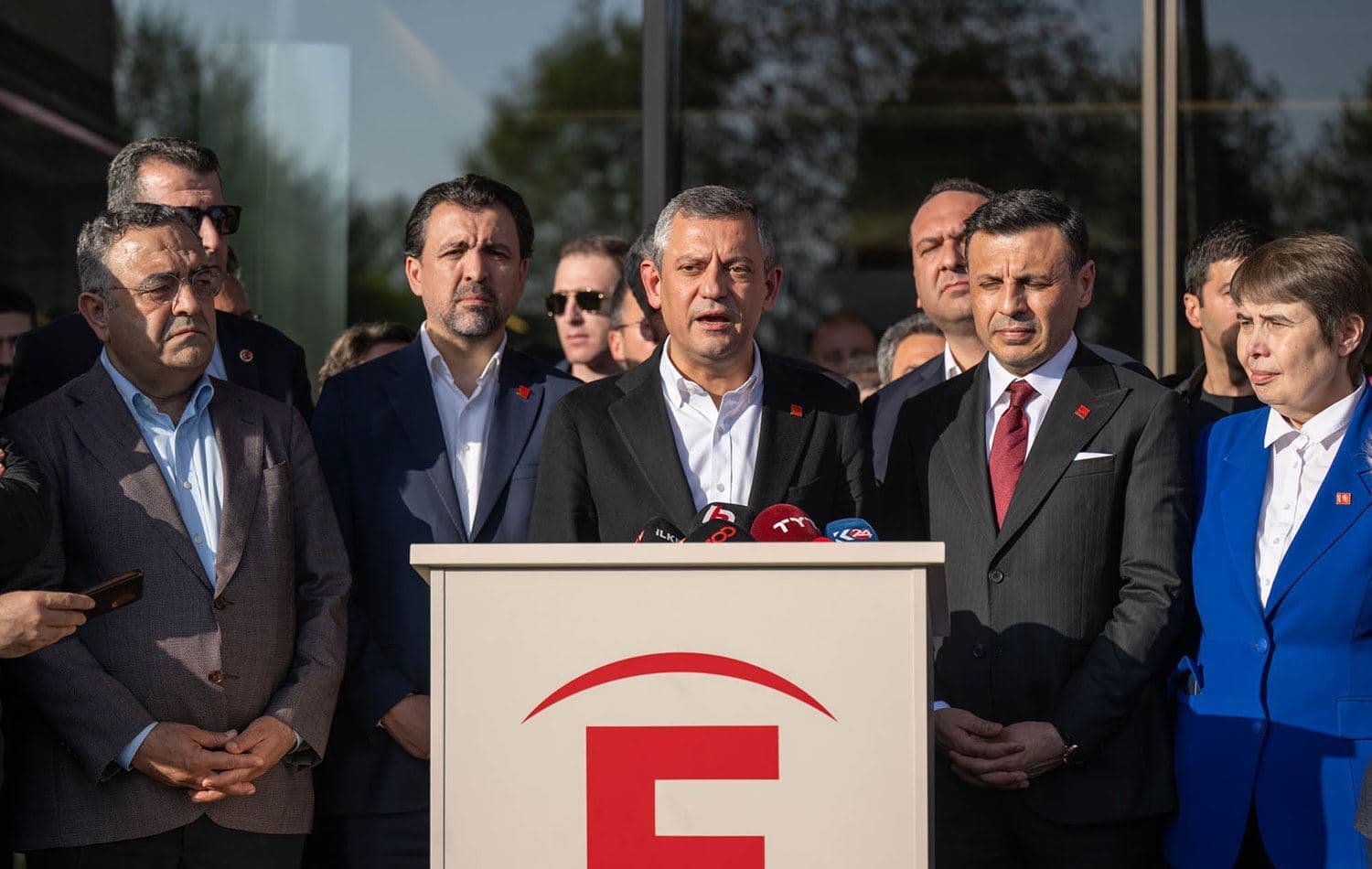 Ozgur Ozel ji çapemeniyê re axivî /Wêne: AA
