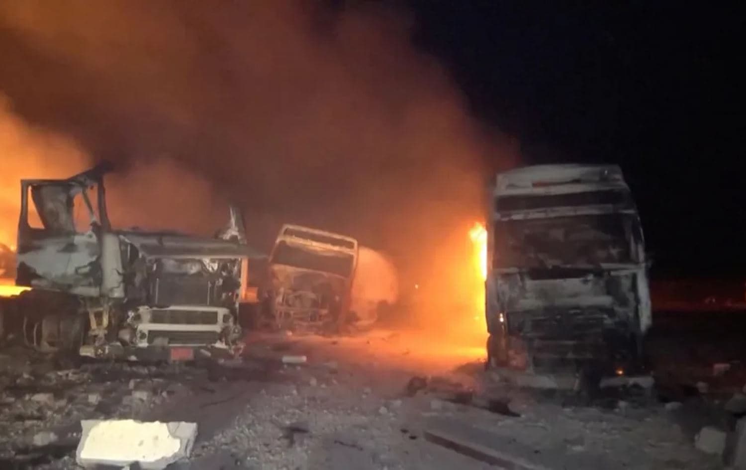 شوێنی بۆردوومانێکی سوپای ئەمریکا بۆسەر بەندەری حودەیدە لە یەمەن لە چەند رۆژی رابردوودا. وێنە: Reuters