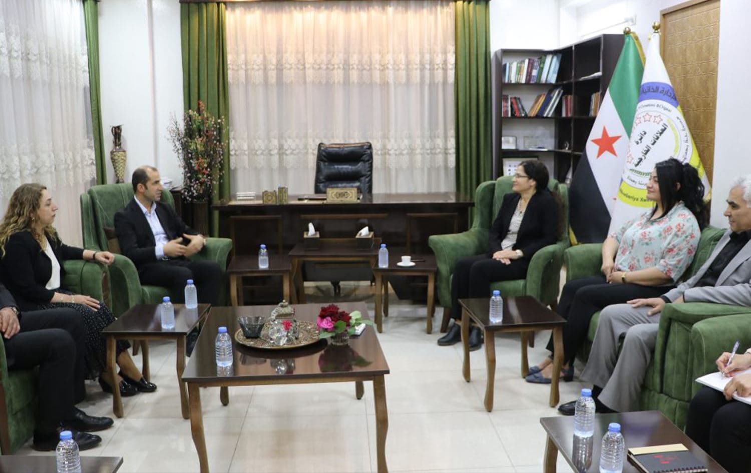 Elham Ahmed, co-chair of Rojava’s foreign relations department, on Friday welcomed a delegation from Turkey’s pro-Kurdish DEM Party in Qamishli to attend an intra-Kurdish unity conference. Photo: AANES