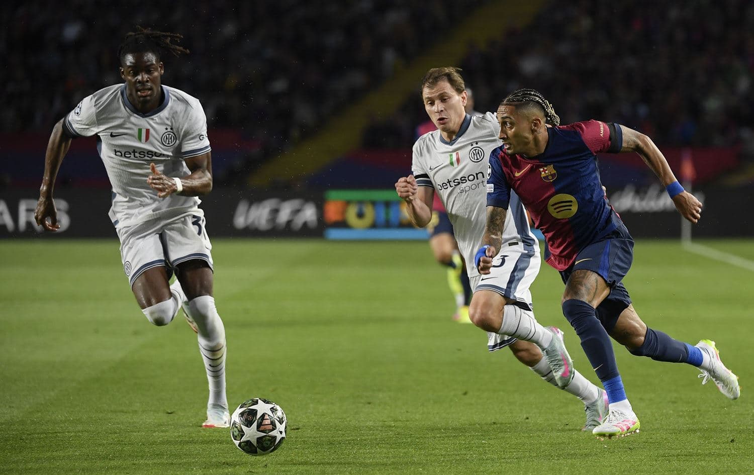 Kêliyek ji maça Barcelona û Interê / Wêne: AA