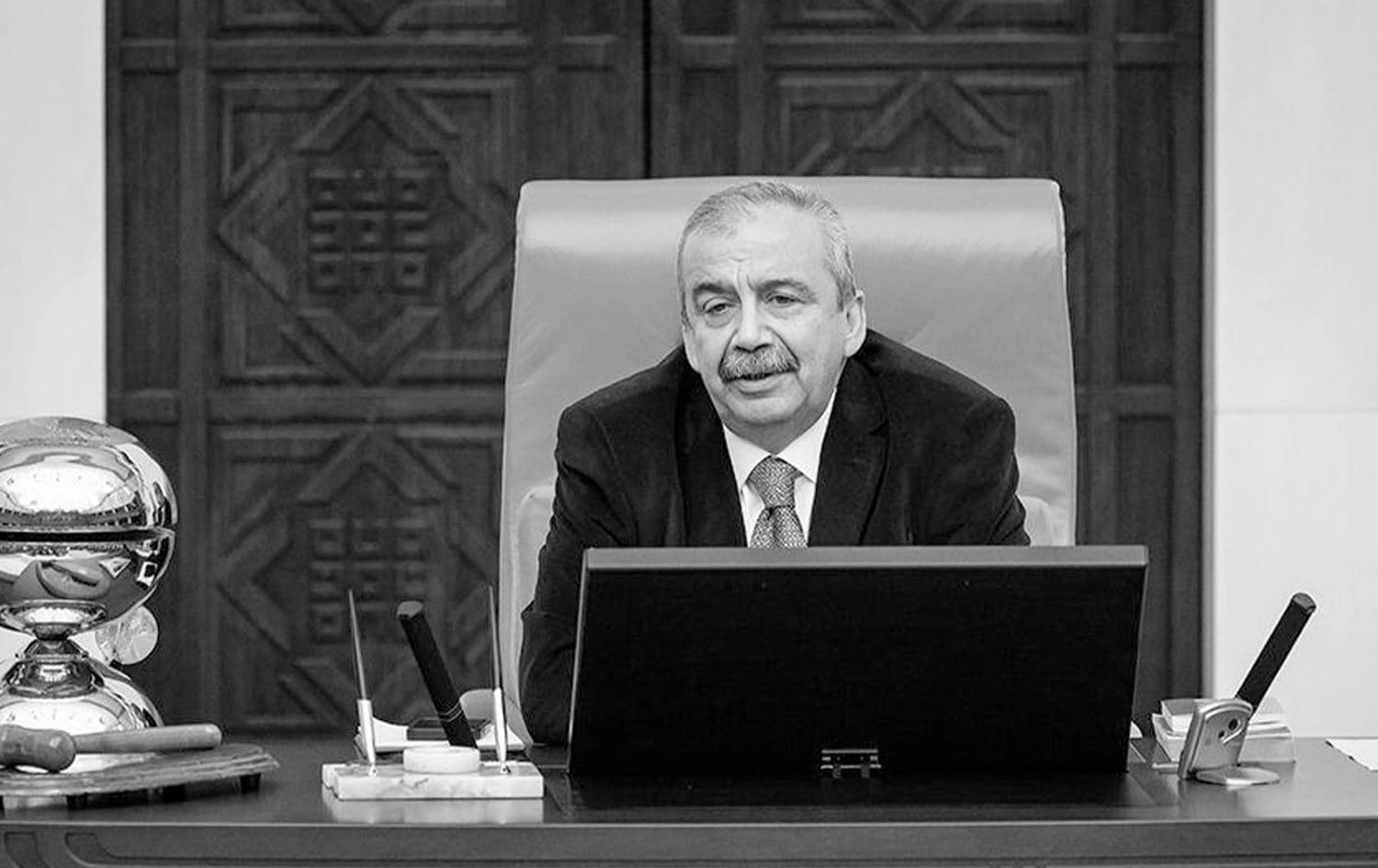 Sirri Sureyya Onder. Photo: file/AA