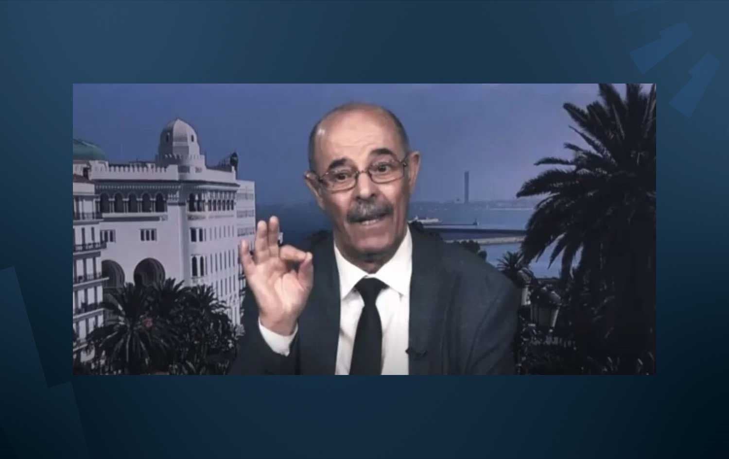 وێنەی مێژوونووسەکە لە بەرنامەی کەناڵە قەتەرییەکە