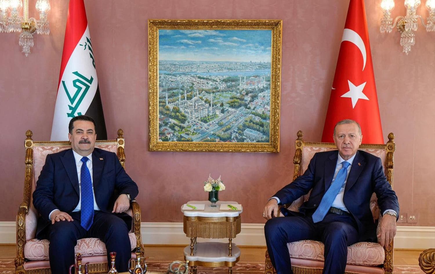 Iraqi Prime Minister Mohammed Shia' al-Sudani (left) and Turkish President Recep Tayyip Erdogan meeting in Istanbul on November 1, 2024. Photo: Sudani's office 