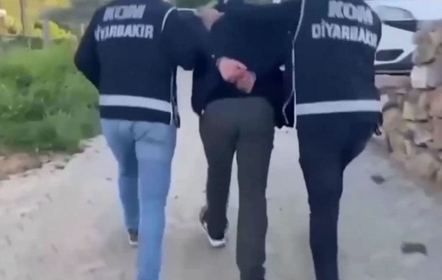 Dîmenê desteserkirinê /Wêne: Ji vîdeoya AAyê