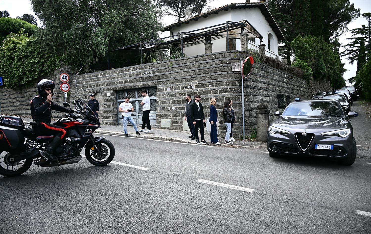 Vehicles of delegations leave the Omani embassy after a fifth round of nuclear talks between Iran and the United States, in Rome on May 23, 2025. Photo: AFP