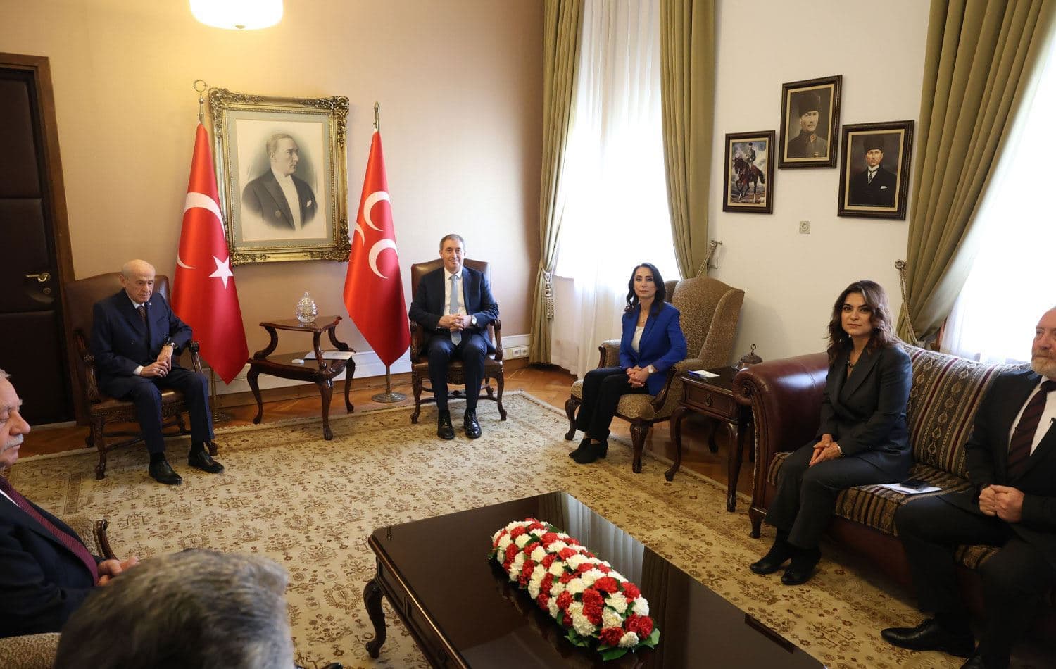DEM Partî û MHP li hev civiyan\ Wêne: AA