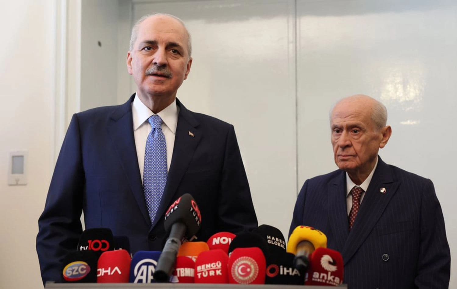 Kurtulmuş (solda), Bahçeli'yi ziyaret etti. / Foto: AA