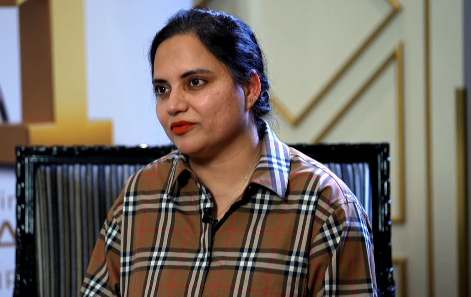  Sadia Kibria co-aouthor of The Iraqi edition of Essentials of Modern Marketing speaking to Rudaw on May 31, 2025. Photo:Screengrab/ Rudaw