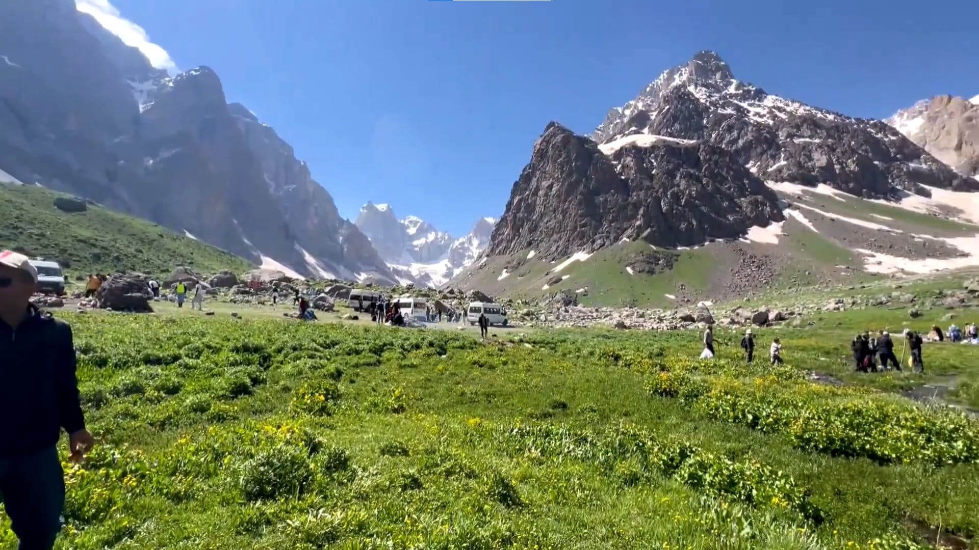  سپیخانە؛ ئەو بەهەشتەی لە گەرمای هاویندا بە بەفر پێشوازی لە گەشتیاران دەکات