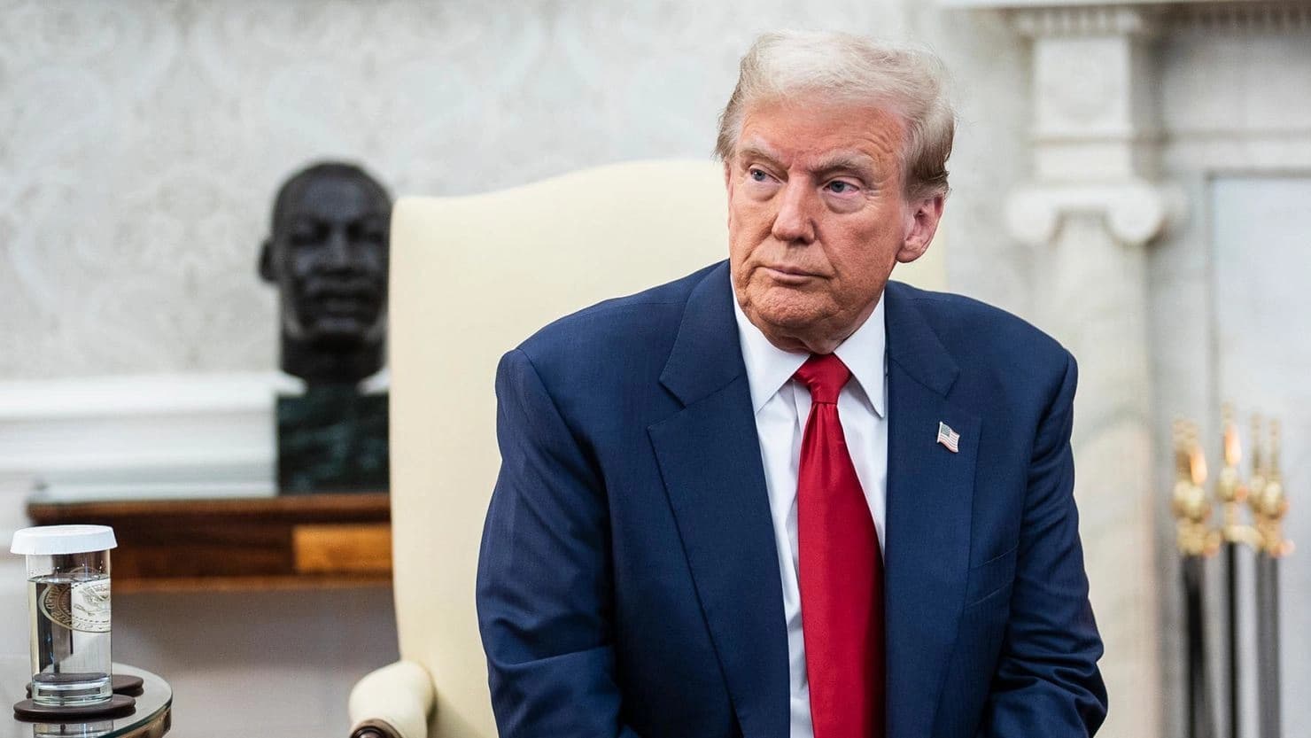 وێنەیەکی دۆناڵد ترەمپ لە کۆشکی سپی؛ وێنە:CNN