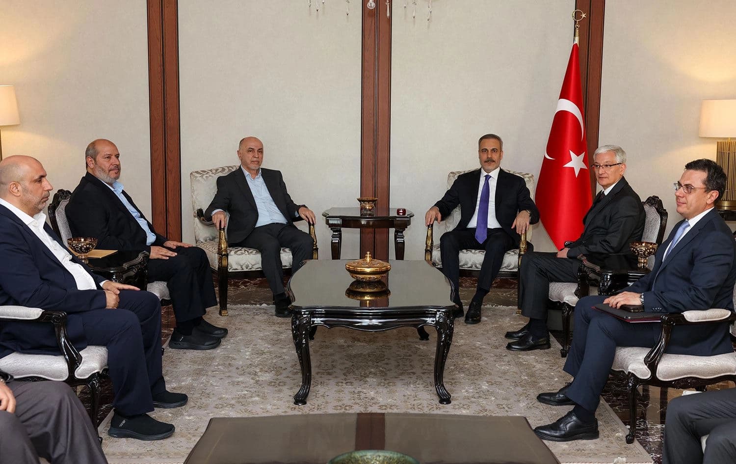 Görüşmeden kare - Türkiye Dışişleri Bakanlığı