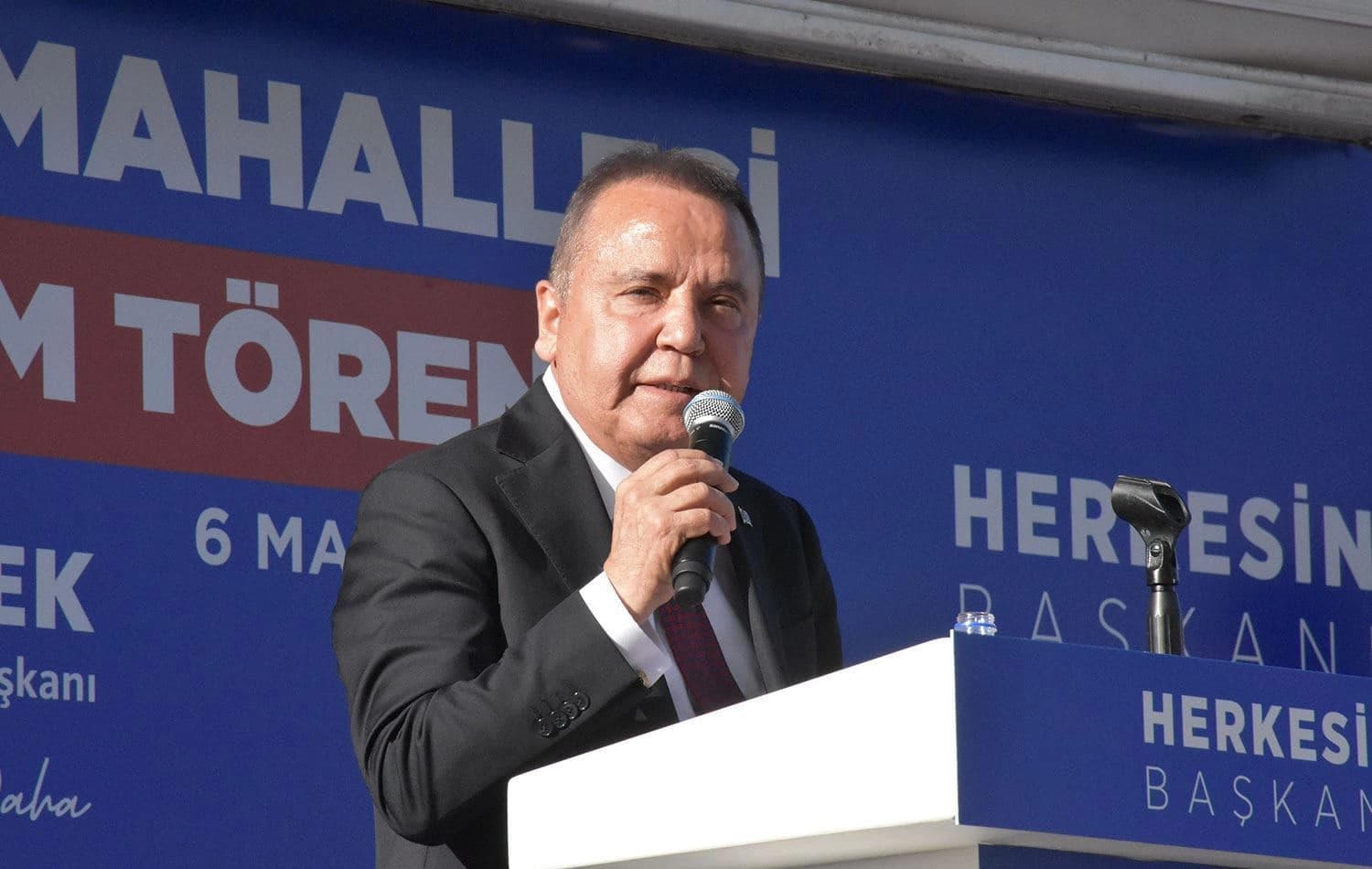 Şaredarê Bajarê Mezin ê Antalyayê Muhîttîn Bocek / Wêne: Arşîv