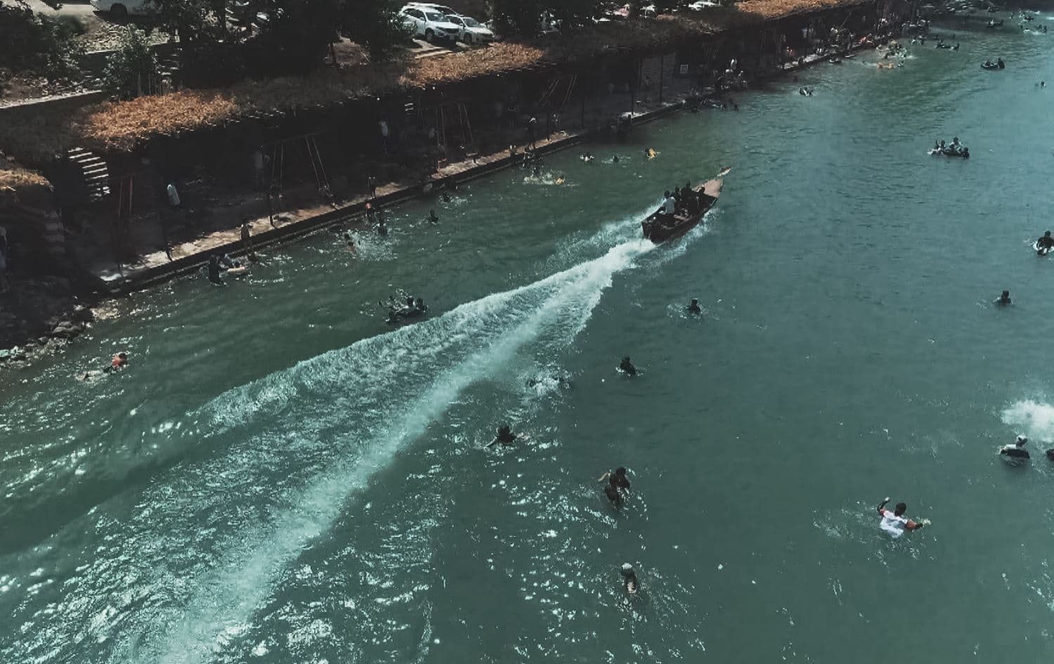 People swimming at a resort in Duhok province in July 2023. Photo: Rudaw