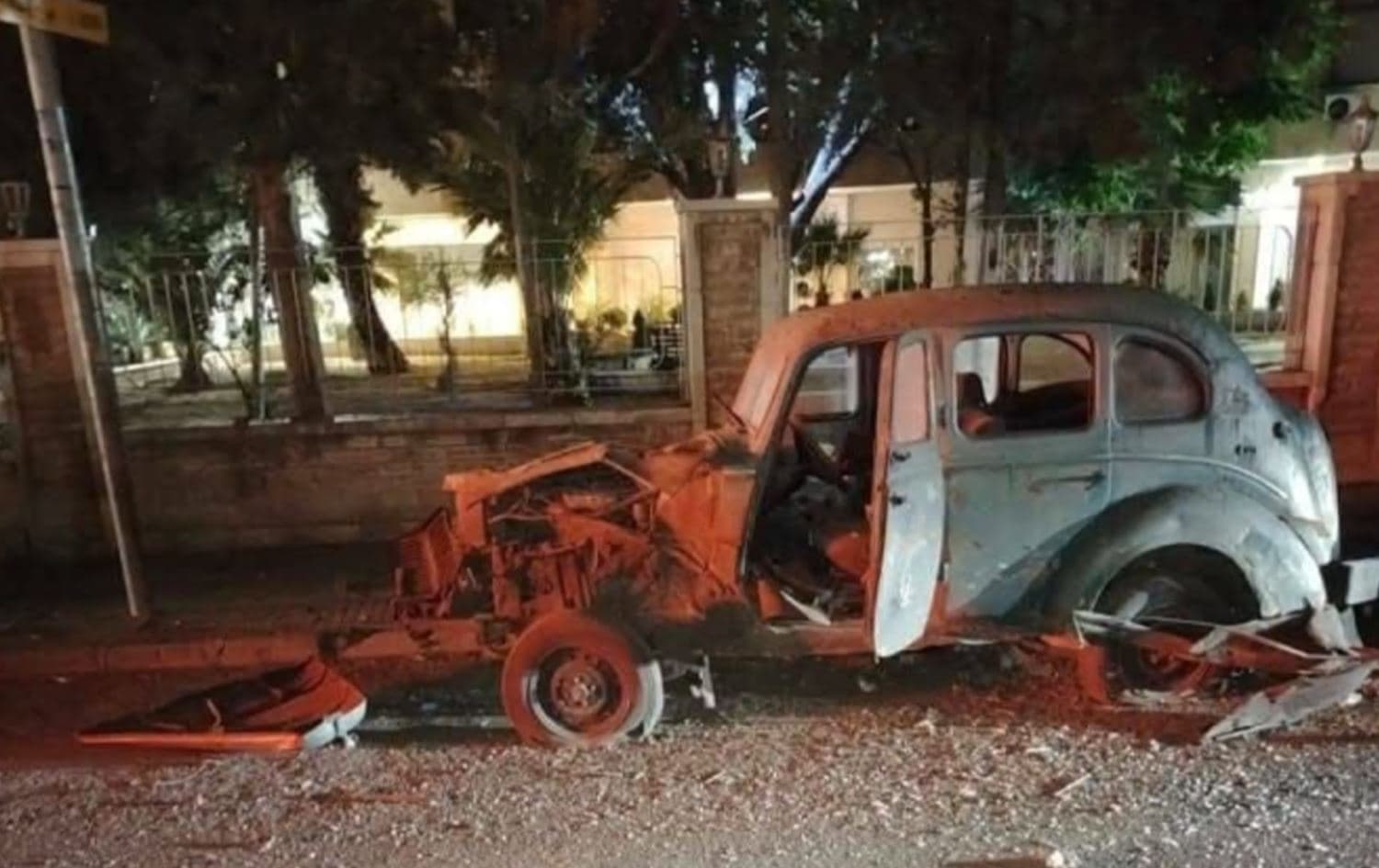 Car exploded in Damascus with bomb planted inside on August 16, 2025. Photo: SOHR
