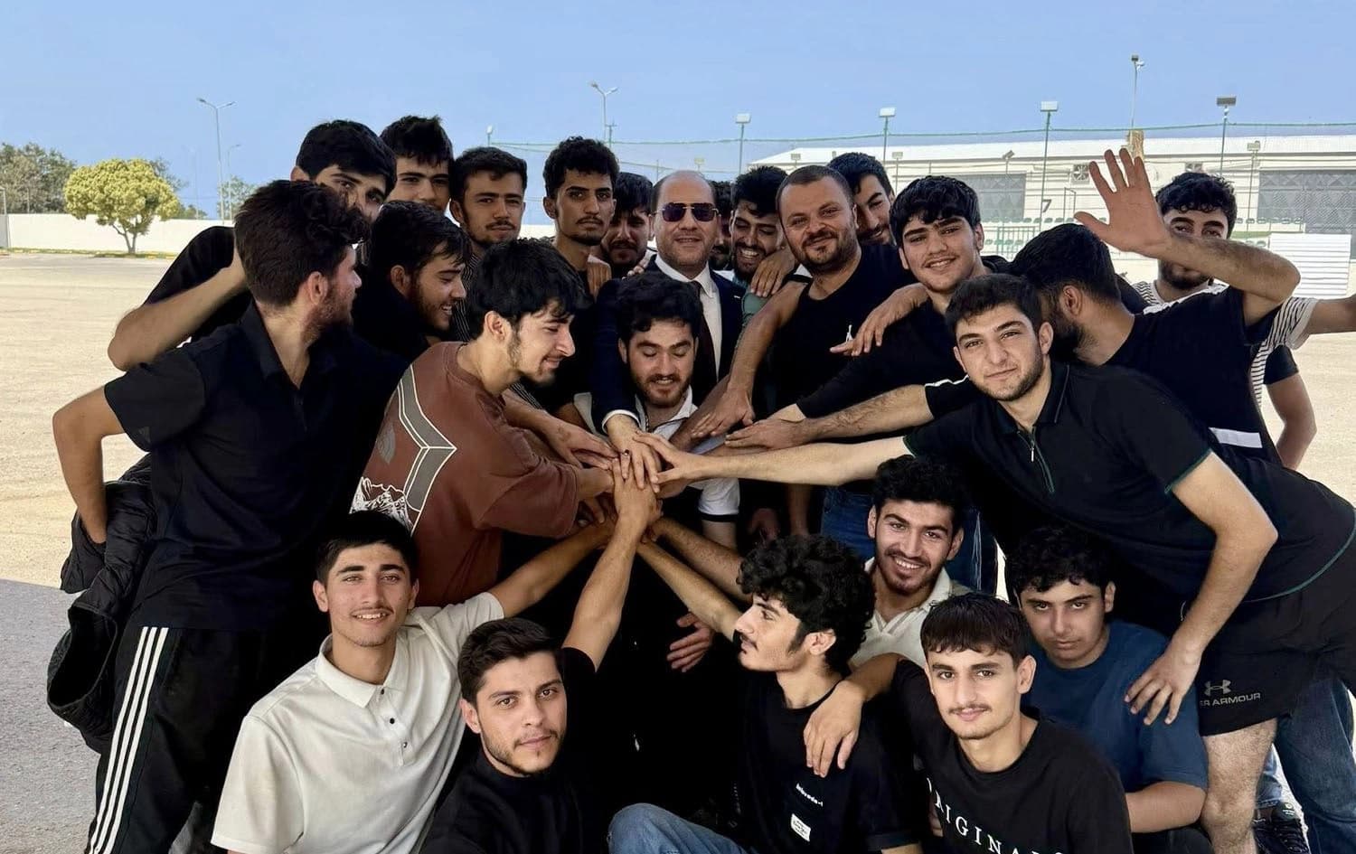 ئەحمەد سەحاف لە لیبیا لەگەڵ ئەو گەنجە کوردانەی لە وڵاتەکە گیریانخواردووە