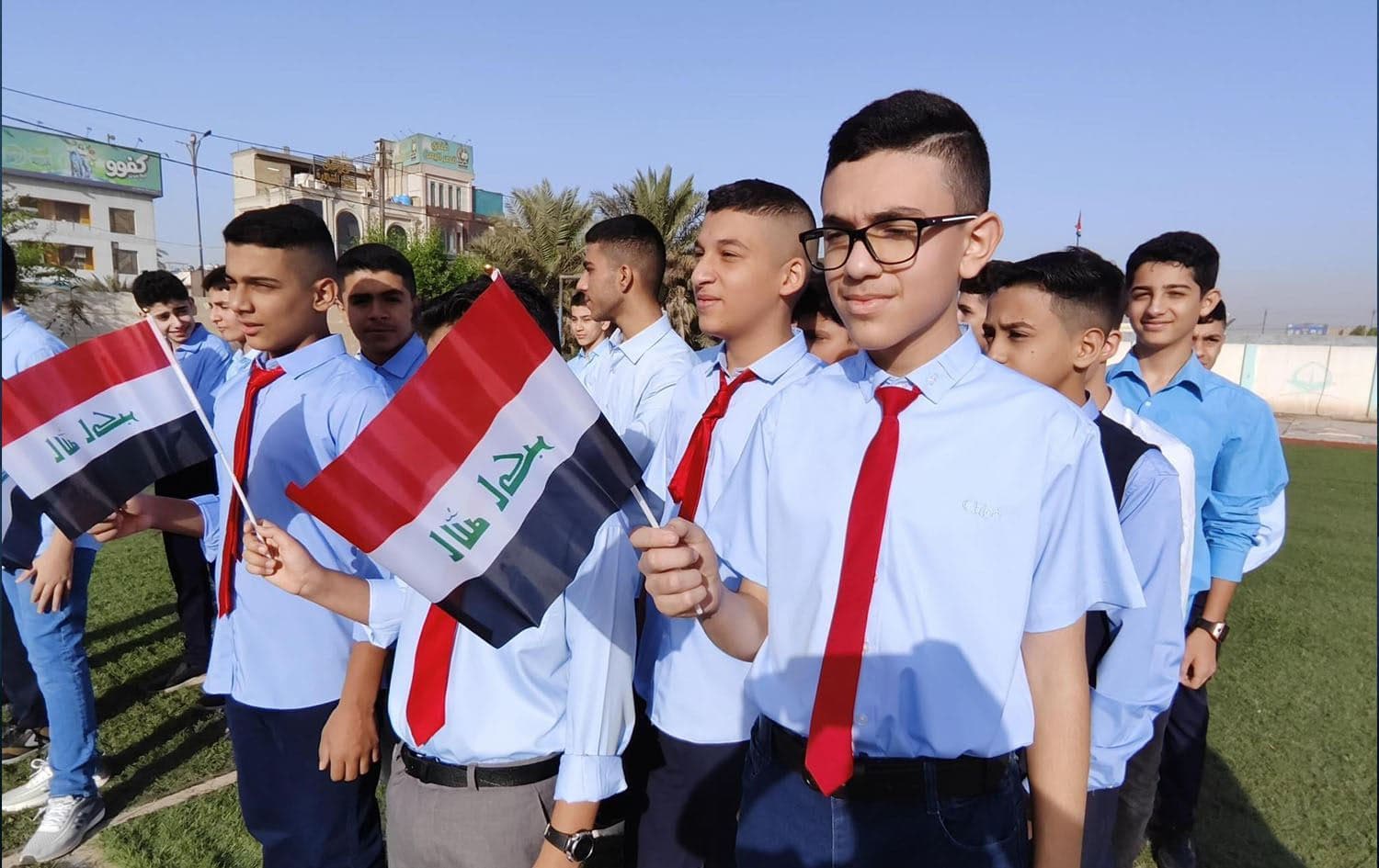 چەند قوتابییەک لە قوتابخانەیەکی عێراق