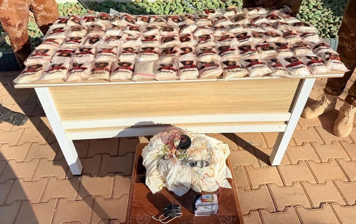 Drug pills confiscated by Iraqi border guards on October 2, 2025. Photo: Iraqi border 
