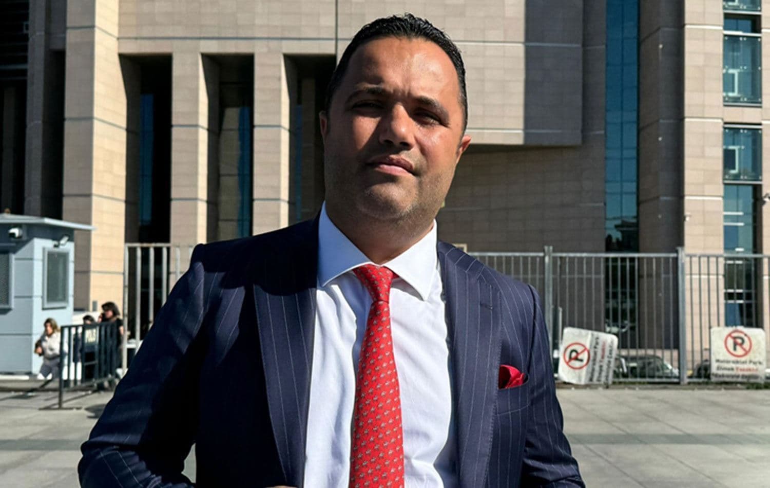 Avukat Rezan Epözdemir