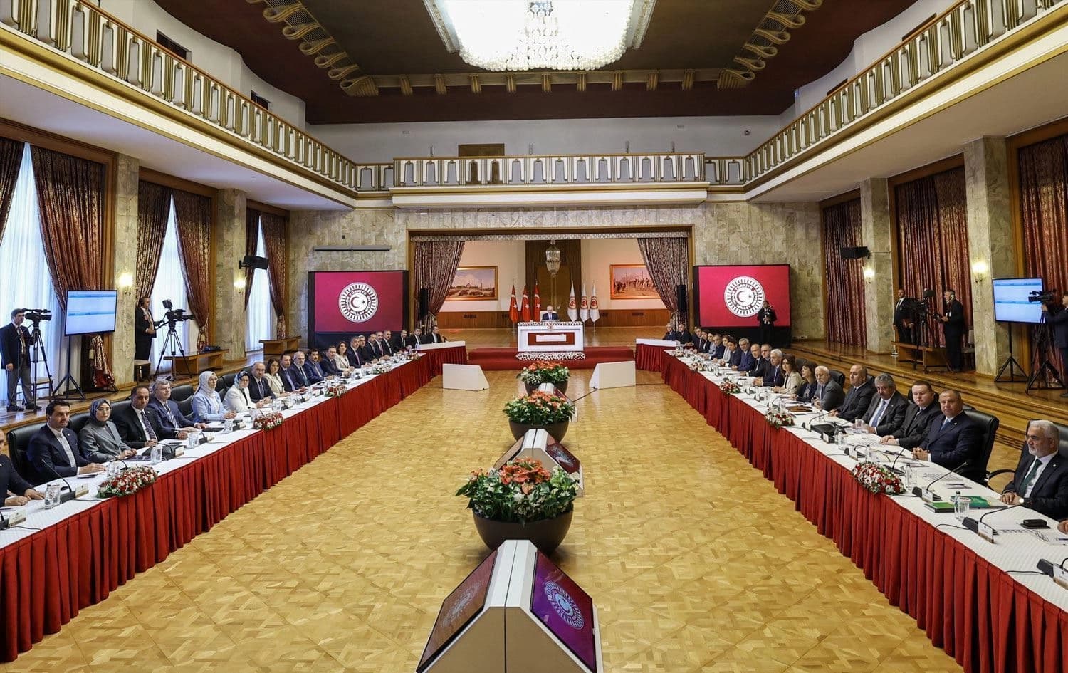Milli Dayanışma, Kardeşlik ve Demokrasi Komisyonu, çarşamba günü toplanacak. / Foto: AA