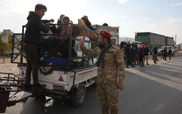 Syrian Kurdish families return to their villages in Afrin on December 5, 2024. Photo: AFP