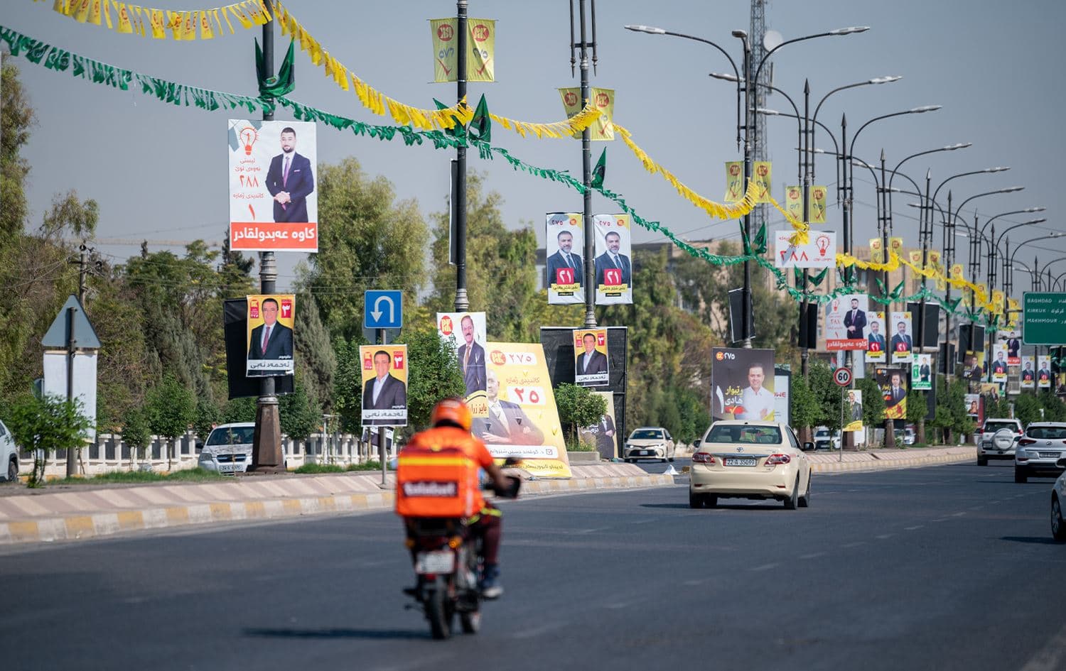شەقامێکی هەولێر لە بانگەشەی هەڵبژاردن. وێنە: بڵند تاهیر - رووداو