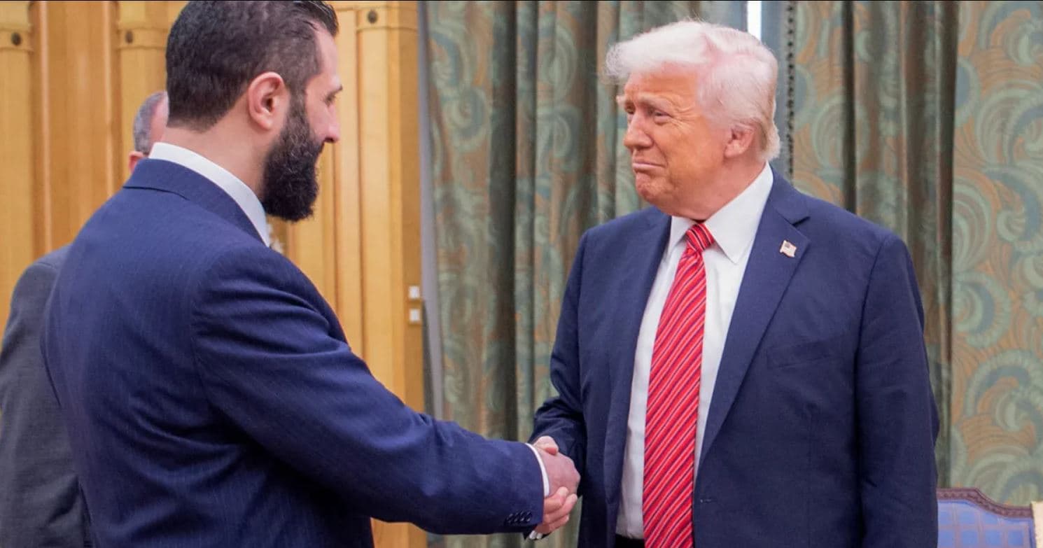 Syria’s interim President Ahmed al-Sharaa (left) shakes hands with US President Donald Trump in Riyadh, Saudi Arabia on May 14, 2025. AP file photo