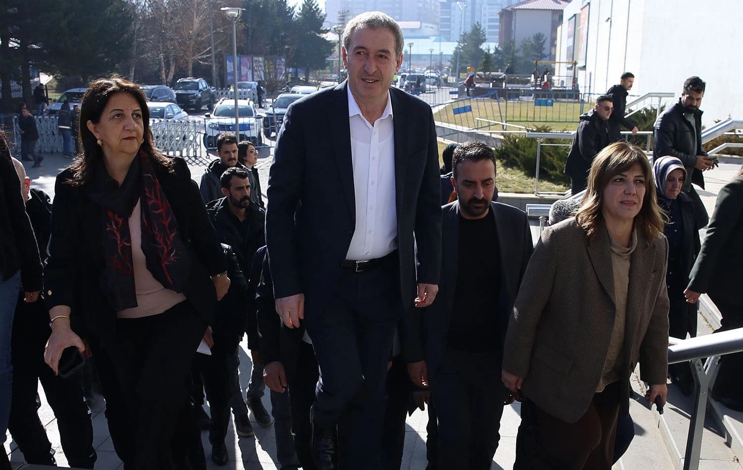 DEM Parti Eş Genel Başkanı Tuncer Bakırhan dün Erzurum'da düzenlenen programa katıldı. / AA