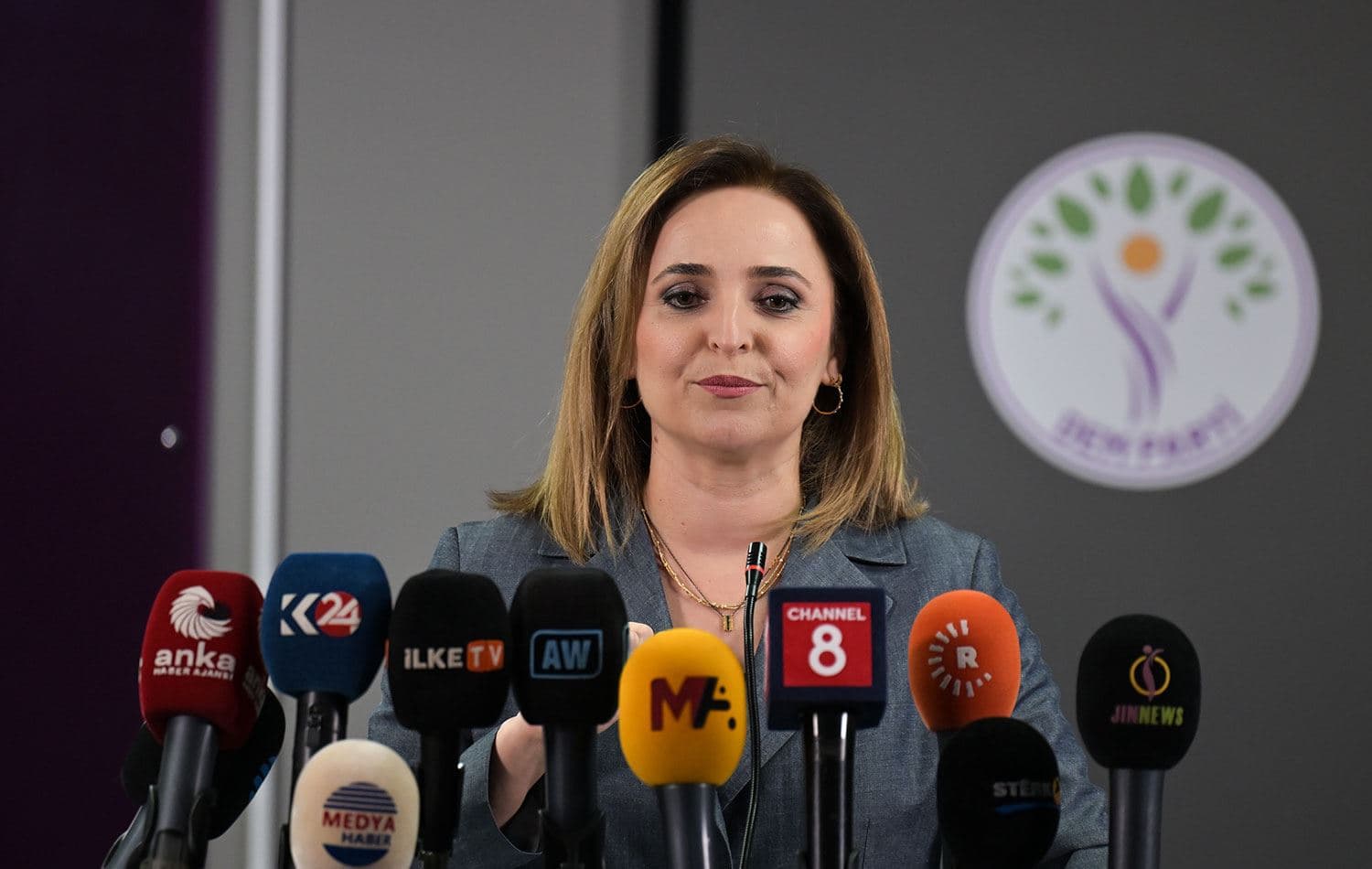 DEM Parti Sözcüsü Ayşegül Doğan / AA