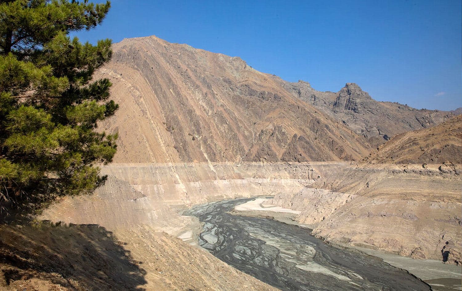 Amir Kabir dam in Iran's Tehran province on November 10, 2025. Photo: Iranian Students News Agency (ISNA)