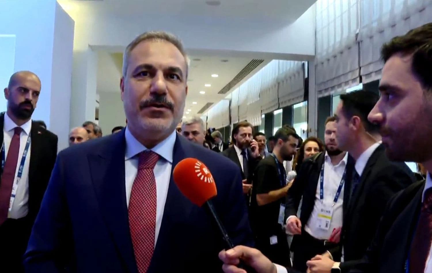 Türkiye Dışişleri Bakanı Hakan Fidan Rûdaw'a konuştu. / Foto: Video alıntısı / Kaynak: Rûdaw