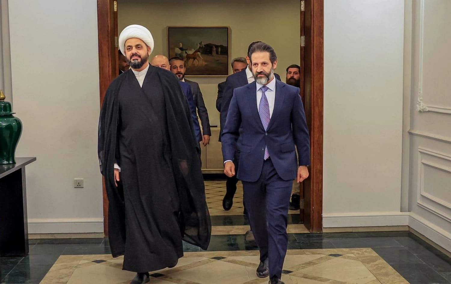قوباد تاڵەبانی، ئەندامی مەکتەبی سیاسیی یەکێتیی نیشتمانی کوردستان.