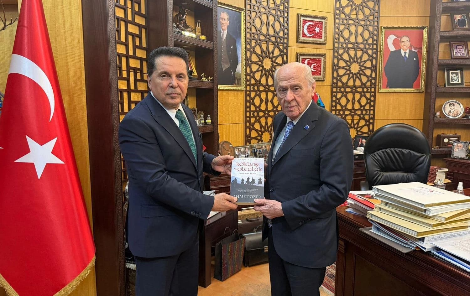 Ahmet Ozer û Devlet Bahçelî\ Wêne: Ahmet Ozer X
