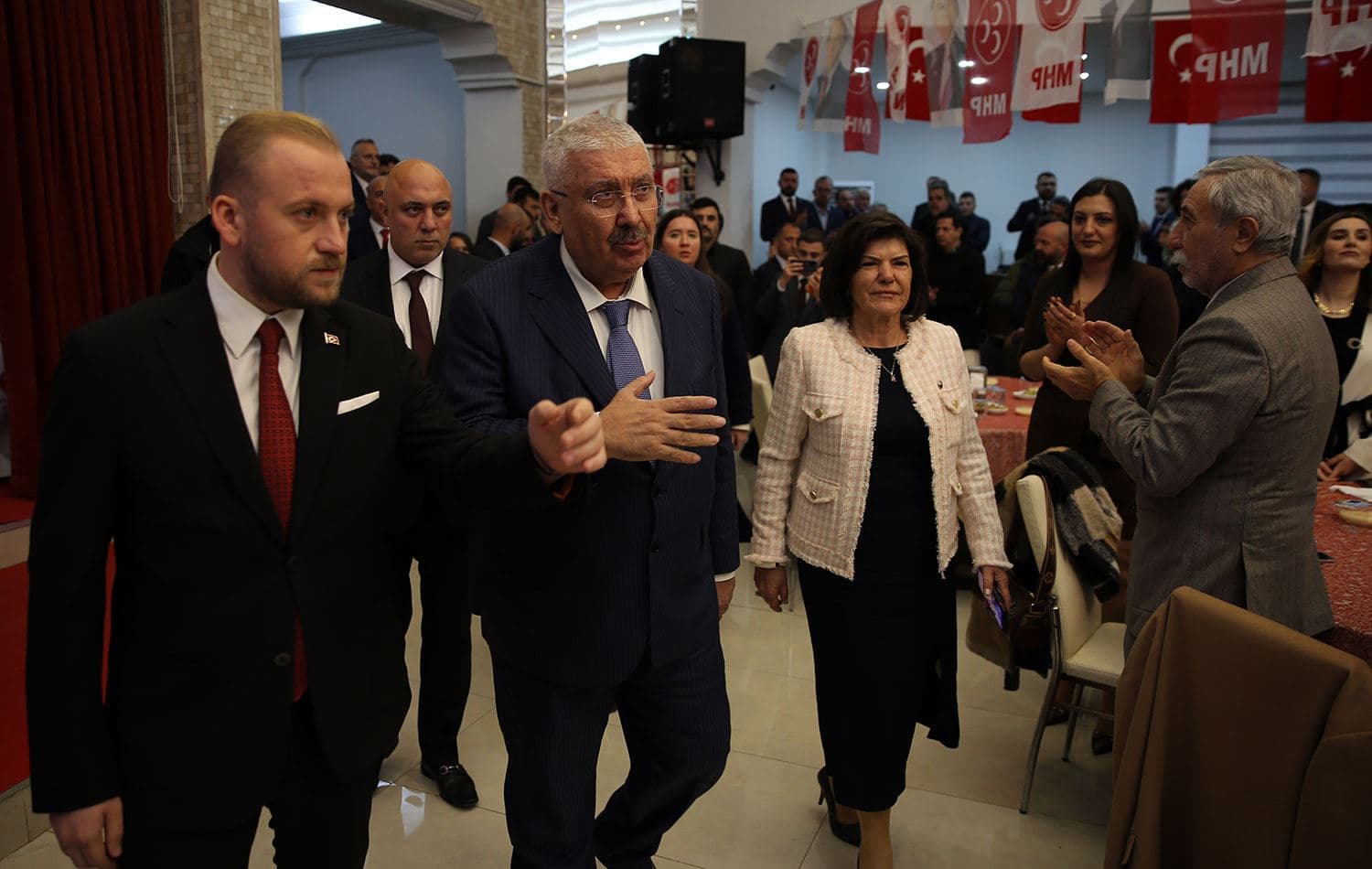 MHP Genel Başkan Yardımcısı Semih Yalçın (sağda). / Foto: AA
