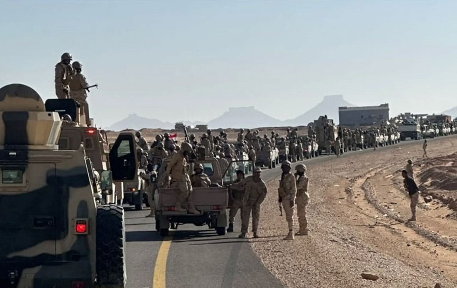 شەڕ و پێکدادانی نێوان هێزەکانی باشوور کە ئیمارات پاڵپشتییان دەکات و هێزەکانی دیکە کە سعودیە پشتیوانییان دەکات تووند بووە