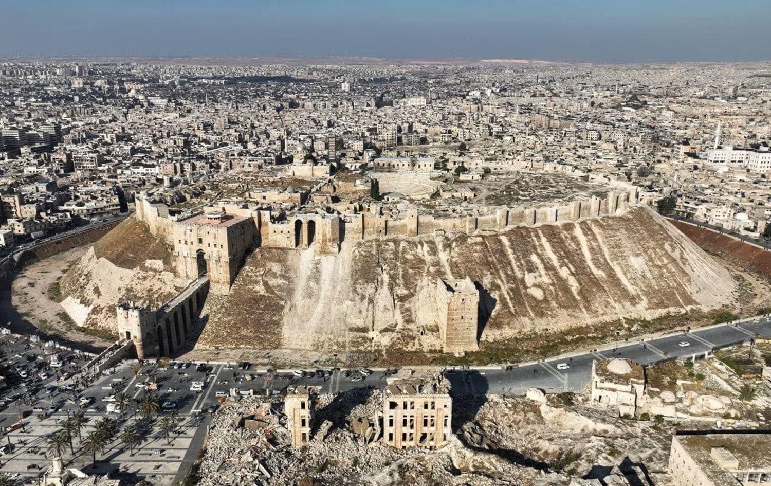 دیمەنێکی گشتیی حەلەب