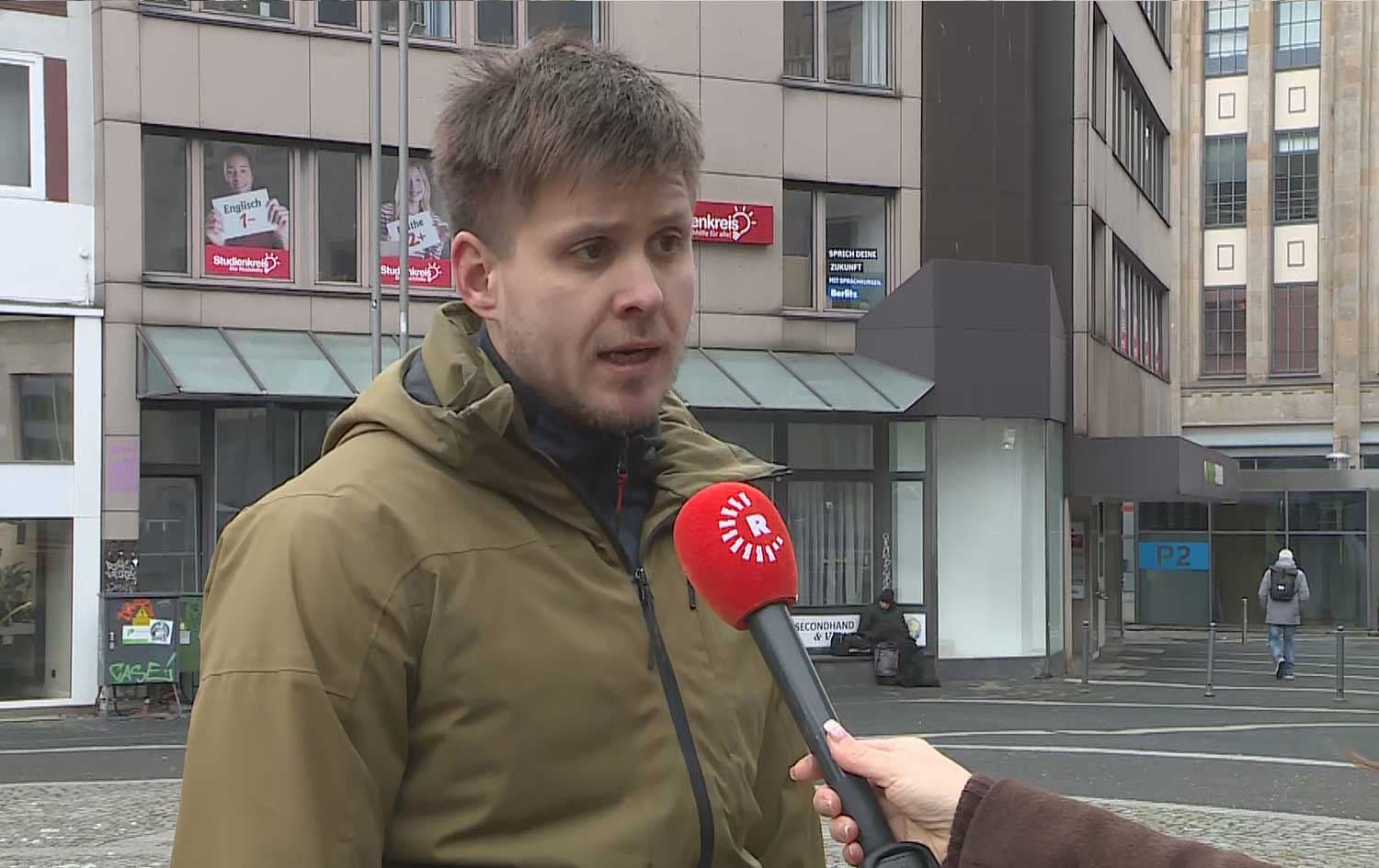 Max Lucks, a German Green Party MP, speaking to Rudaw in Dusseldorf on January 8, 2026. Photo: Rudaw