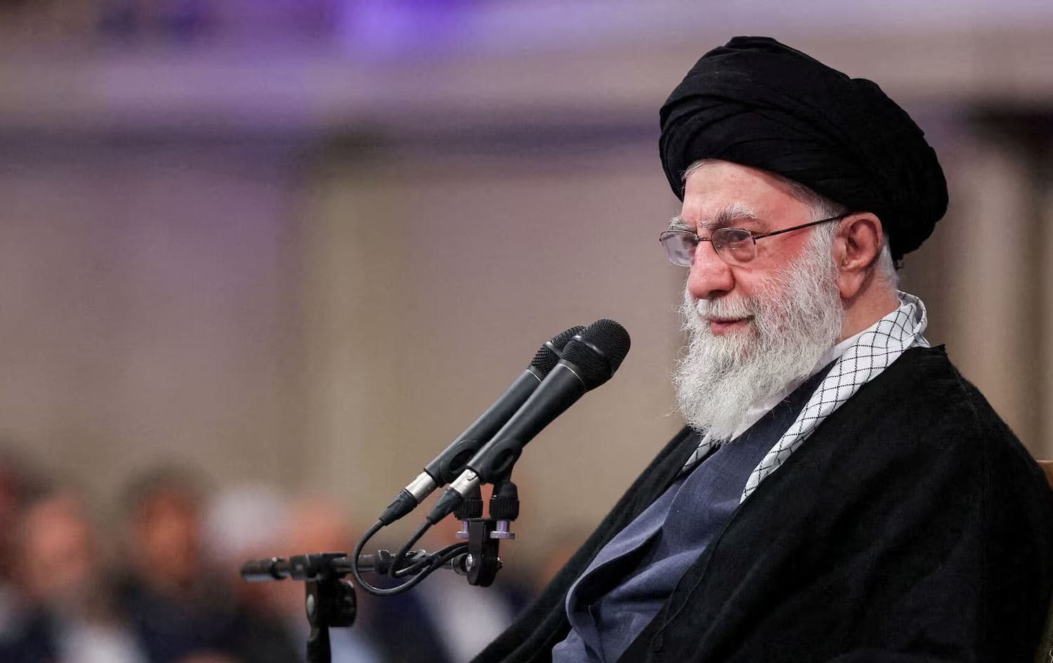 İran'ın dili lideri Ali Hamaney