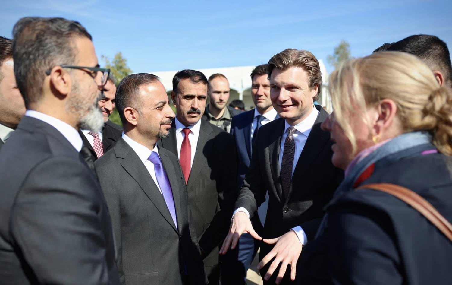 وەزیری بەرگریی هۆڵەندا لەگەڵ پارێزگاری کەرکووک سەردانی حەویجە-یان کرد