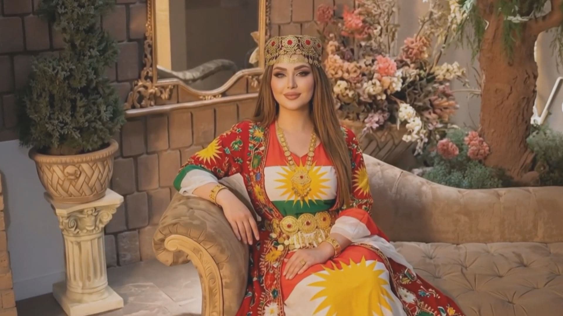 Foto: Kürt sanatçı ve Şarkıcı Nadia Yasin