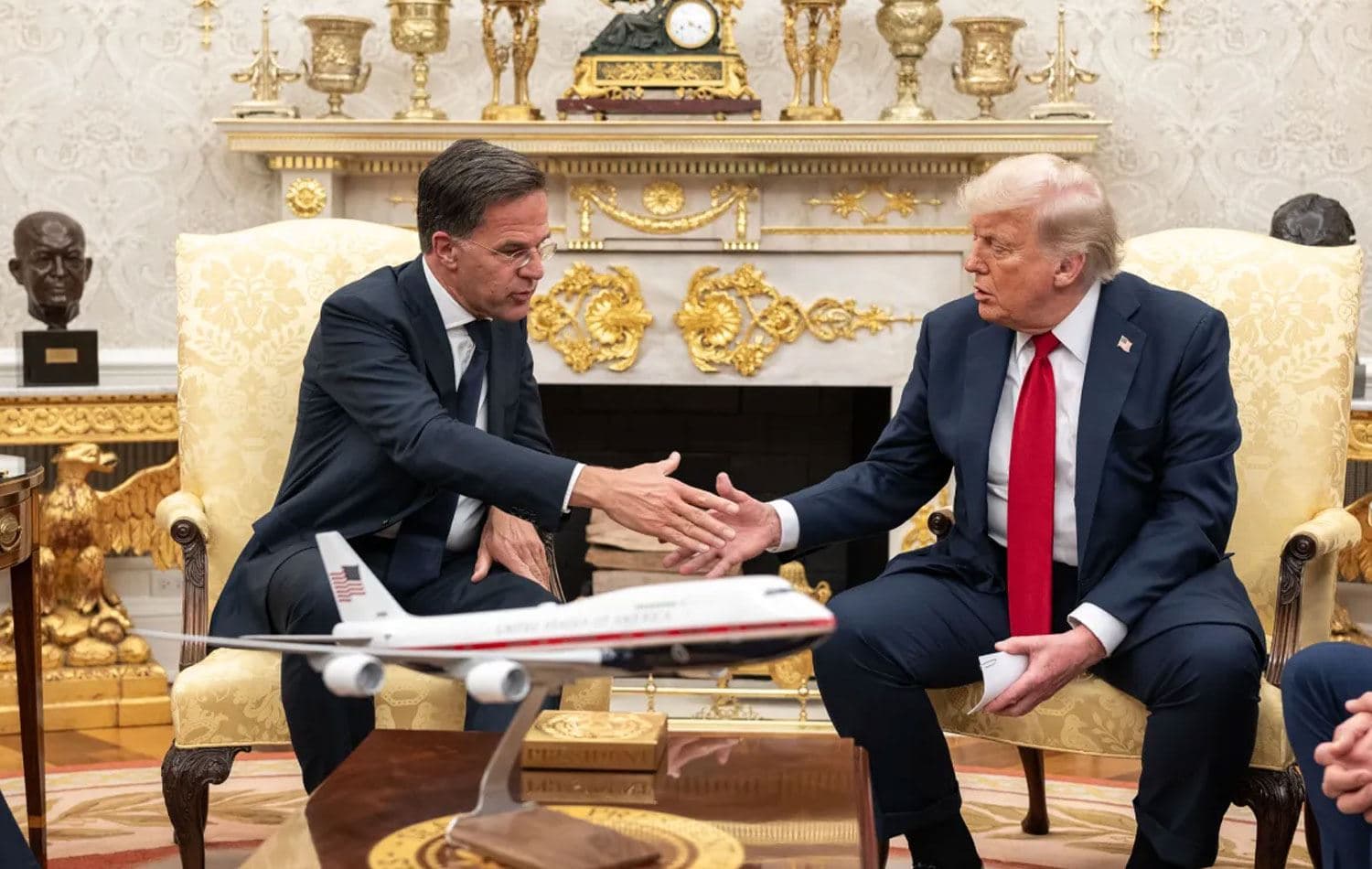 Rutte (solda) ve Trump. / Foto: Arşiv