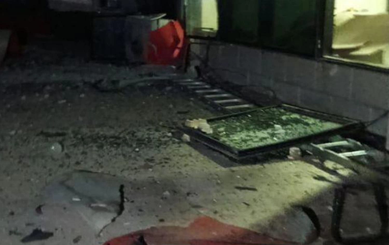 پاشماوەی تەقینەوەیەک لە نەخۆشخانەیەکی قامشلۆ