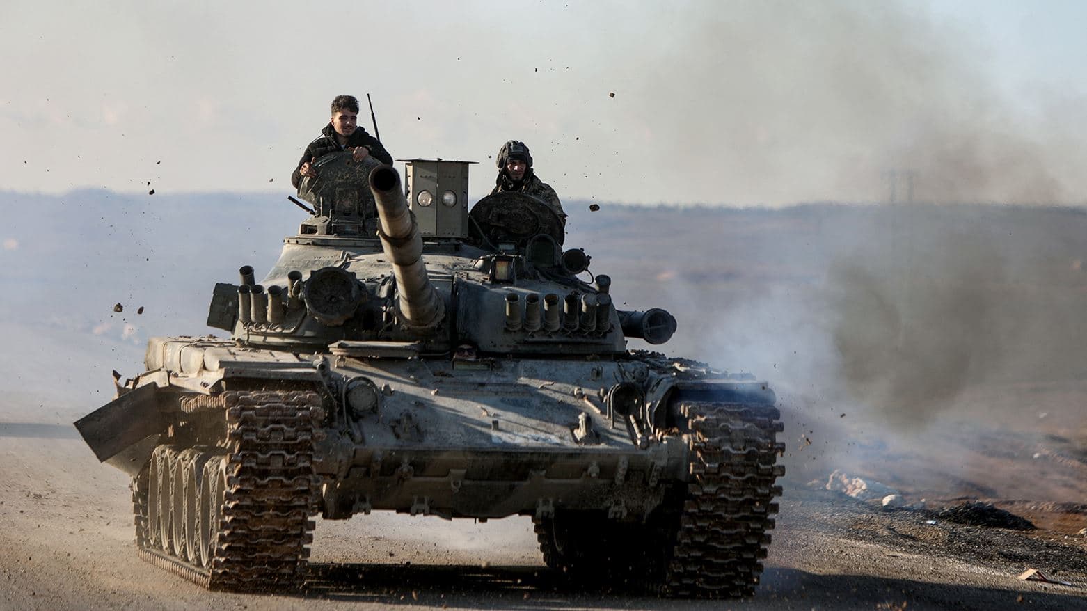 A tank belonging to Damascus-backed armed factions on their way to the city of Hasaka in northeastern Syria on January 20, 2026. Photo: AFP