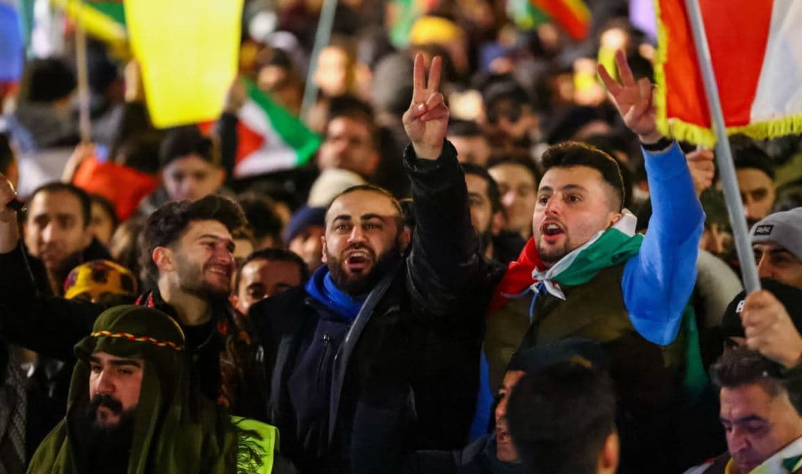 Kurdên li Almanyayê hest bi xiyanetê dikin: ‘Çima Ewropa rê dide kuştina me?’