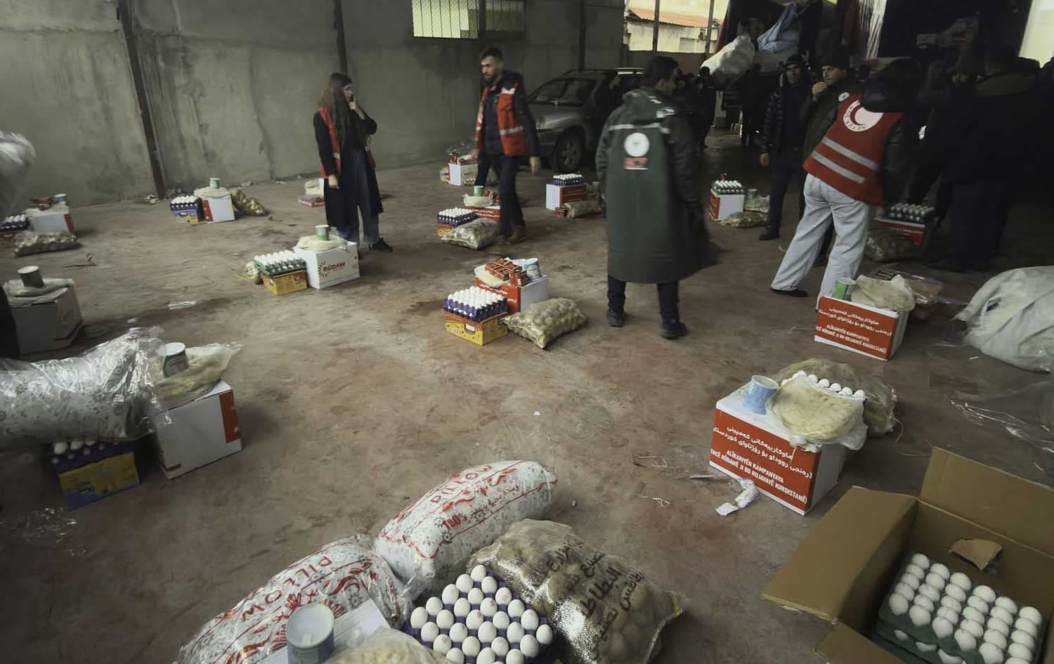 Aid distribution in Qamishli. Photo: Rudaw