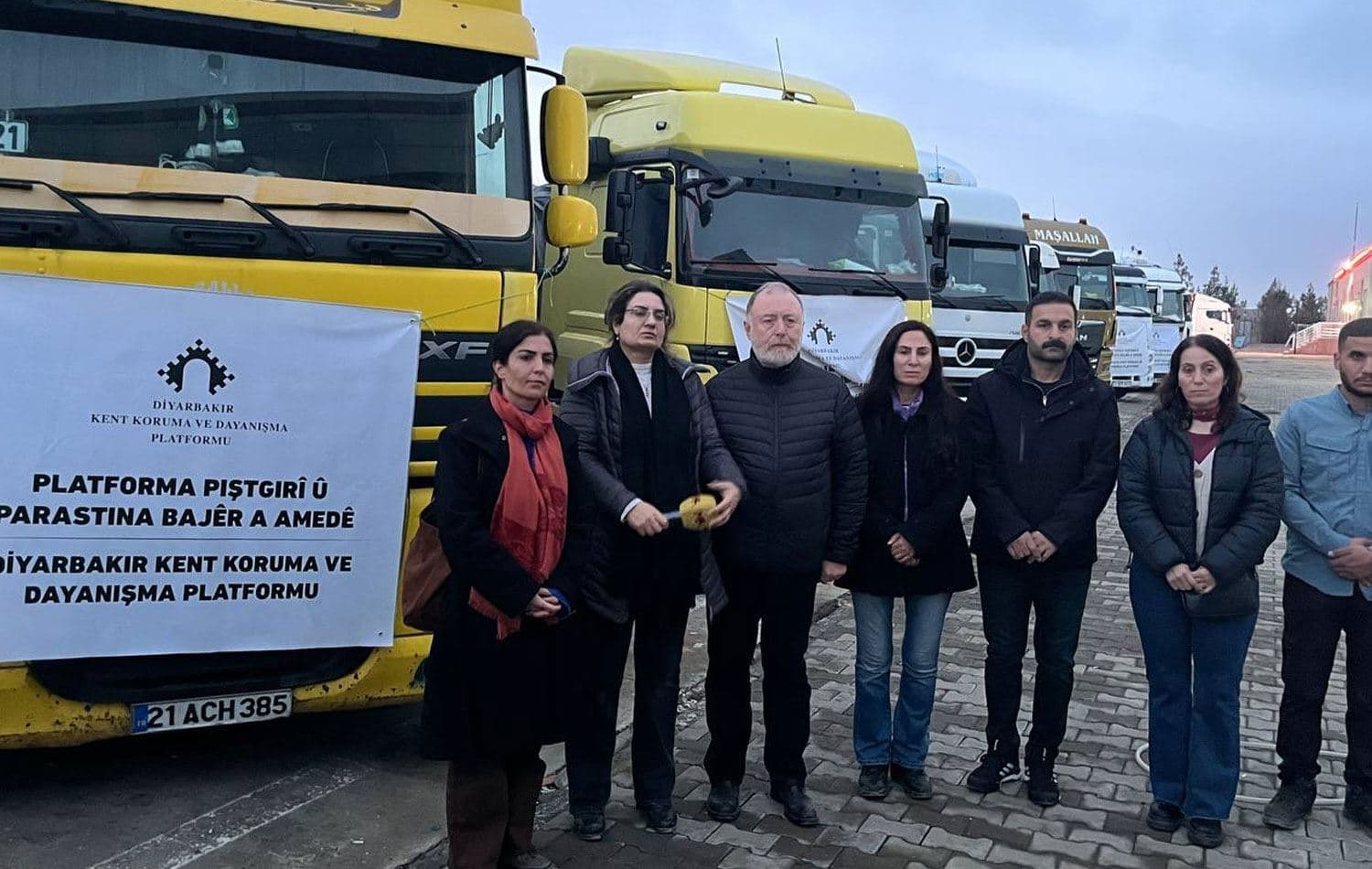 Sezai Temellî çû cihê ku barhilgir tên sekinandin / Wêne: Ji vîdeoyê