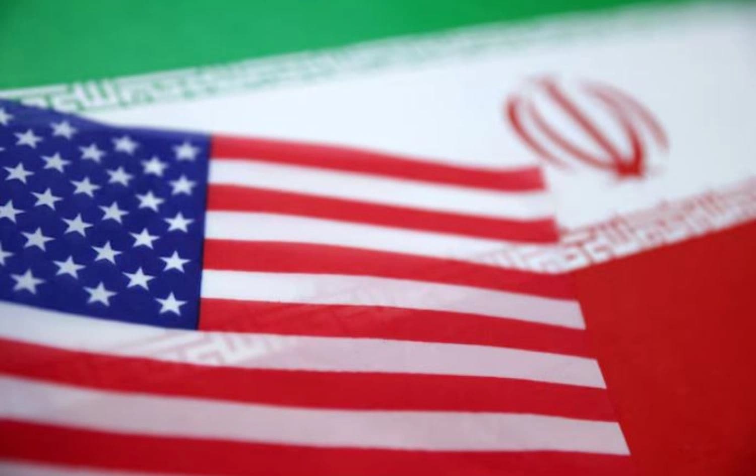 ئاڵای ئەمریکا و ئێران