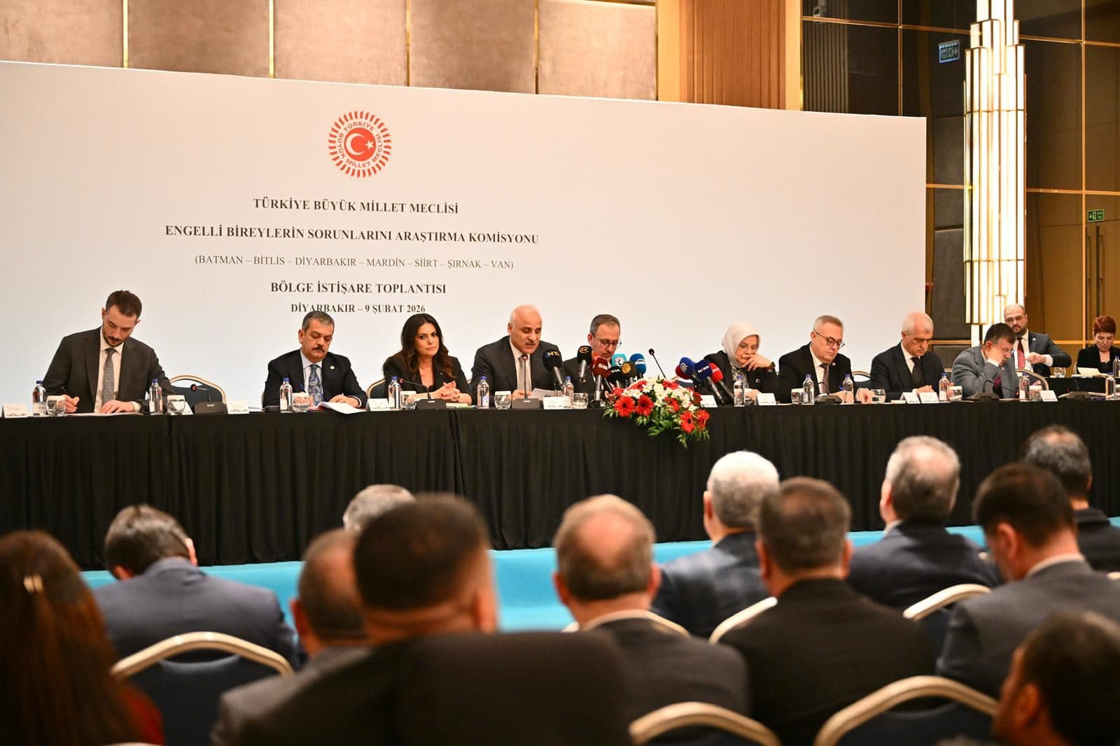 TBMM Engelli Bireylerin Sorunlarını Araştırma Komisyonu, bölge illerini kapsayan istişare toplantısını Diyarbakır’da gerçekleştirdi. 