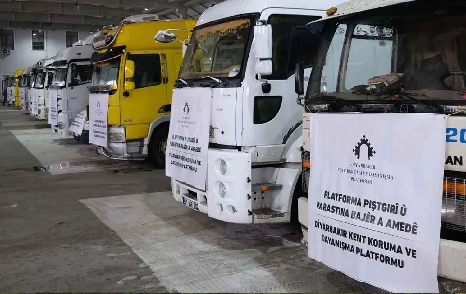 Gönderilen yardım tırları