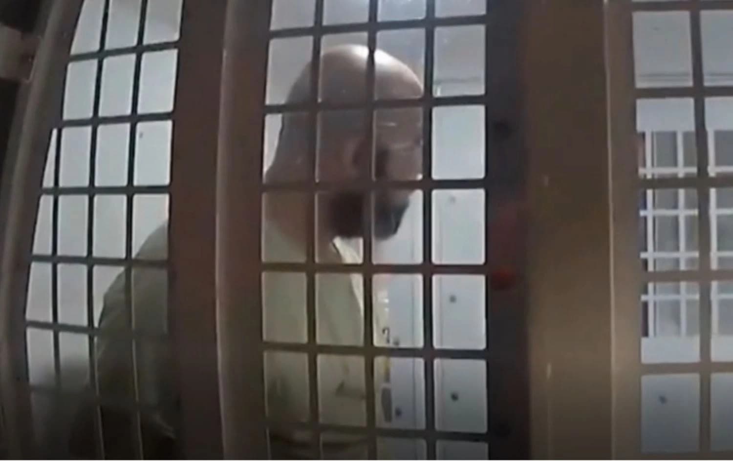 ئەو کەسەی دەستگیرکراوە