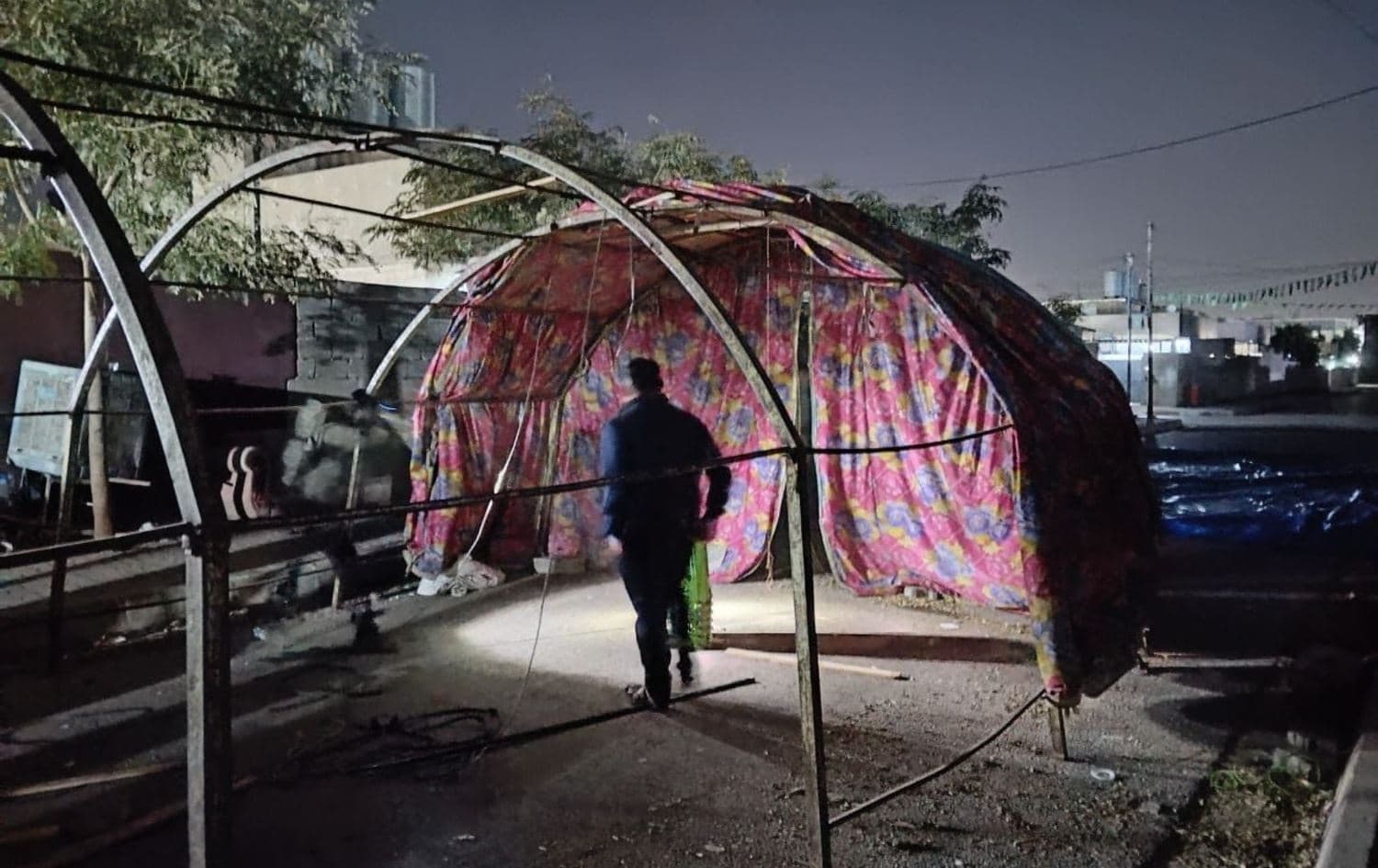 Residents of Newroz neighborhood in Kirkuk dismantle their protest tents on February 25, 2026. Photo: Hardi Mohammed/ Rudaw